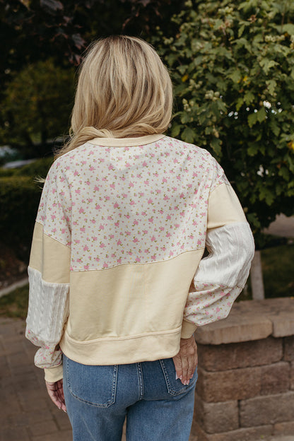 THE KYOMI FLORAL PATCHWORK SWEATSHIRT IN CREAM