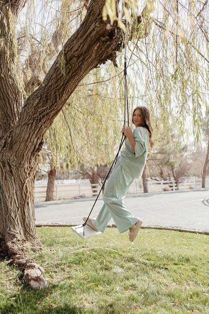 THE CHARITY STRIPED SET IN MINT & LILAC