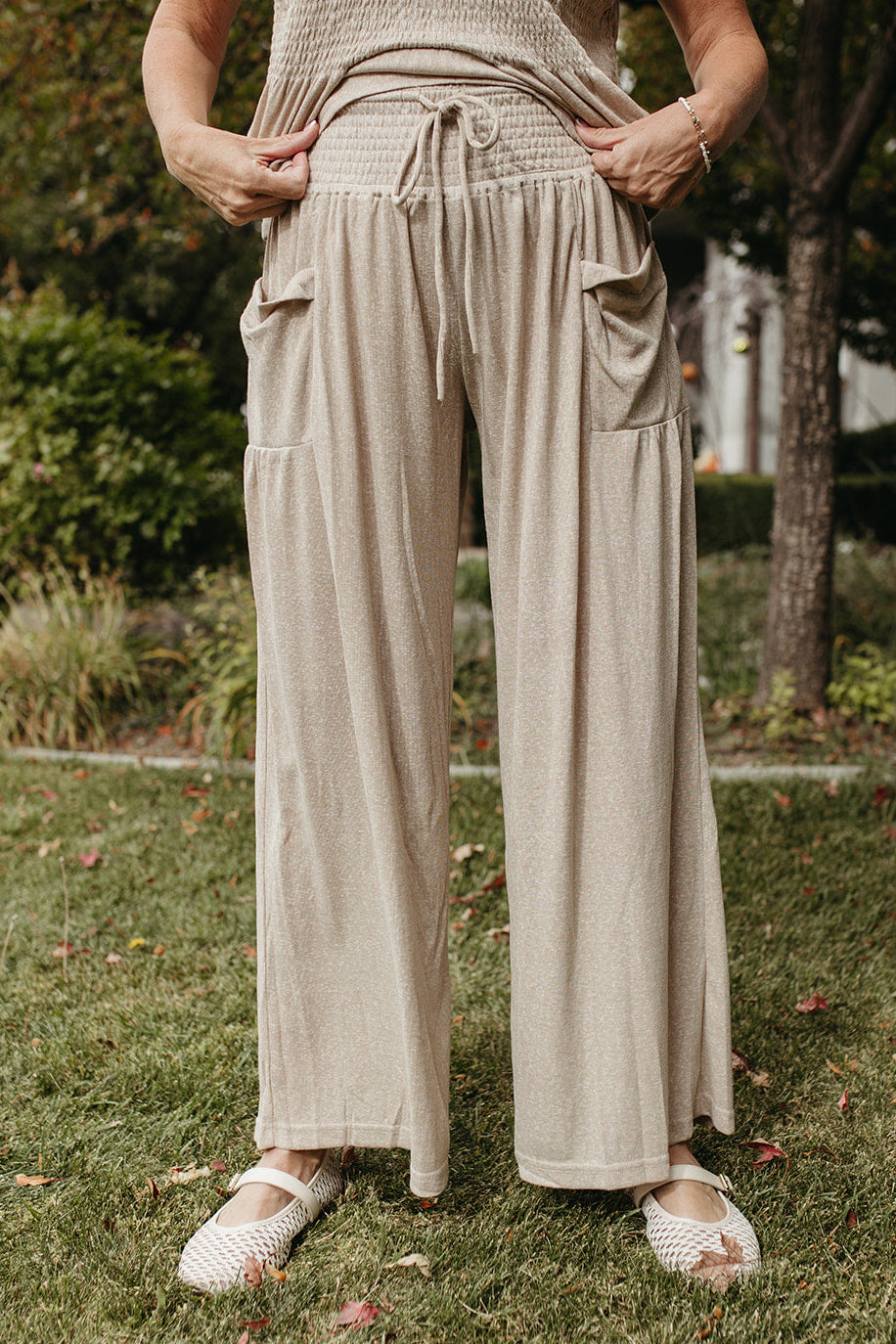 THE AZALEA RELAXED SMOCKED KNIT SET IN BEIGE