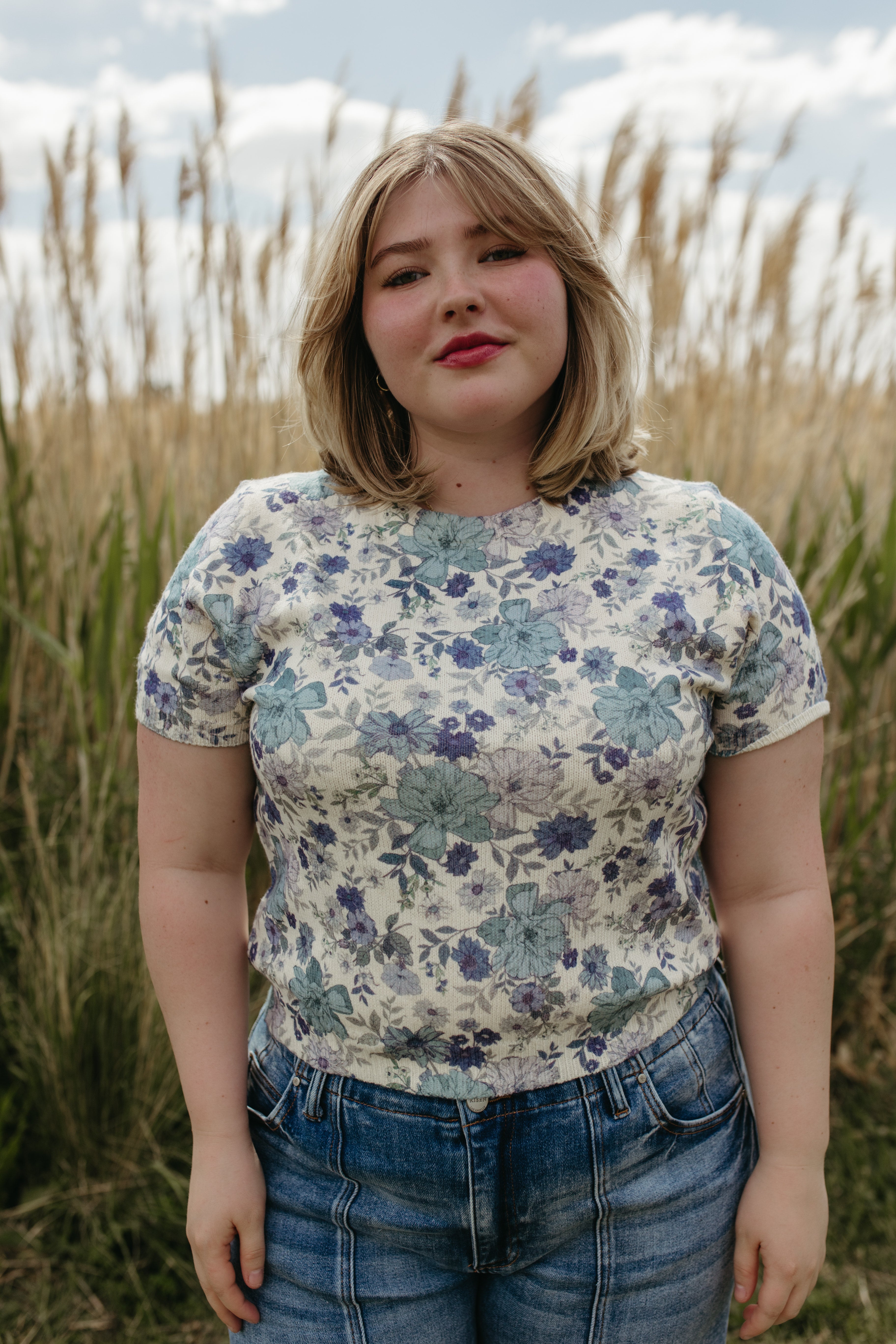 THE VALERIE BLUE FLORAL KNIT TOP – Pink Desert
