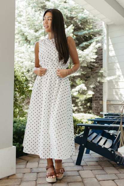 THE QUINCY POLKA DOT FLARE SLEEVELESS SET IN IVORY