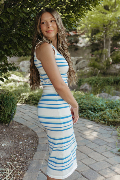 THE EVELINA STRIPED SET IN WHITE/BLUE