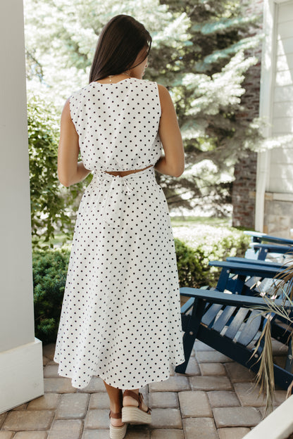 THE QUINCY POLKA DOT FLARE SLEEVELESS SET IN IVORY