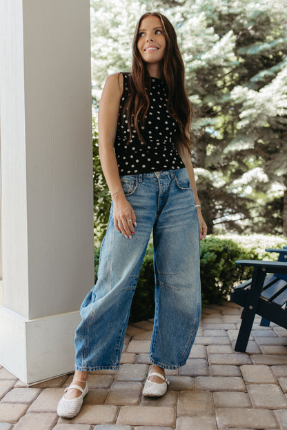 THE AINARA POLKA DOT SLEEVELESS KNIT TOP IN BLACK