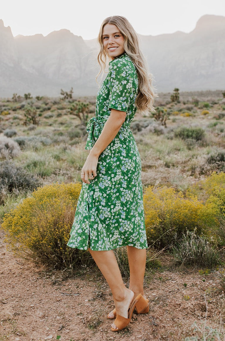 THE AUDREY BUTTON FRONT DRESS IN GREEN FLORAL BY PINK DESERT