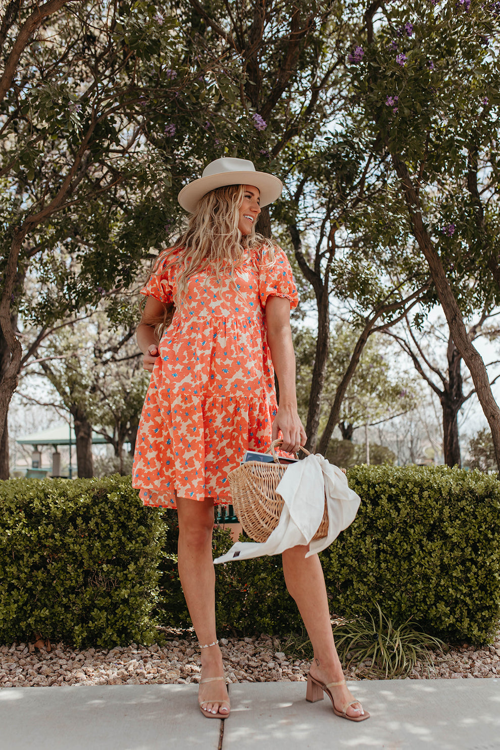 THE CALLA ORANGE FLORAL TIERED DRESS – Pink Desert