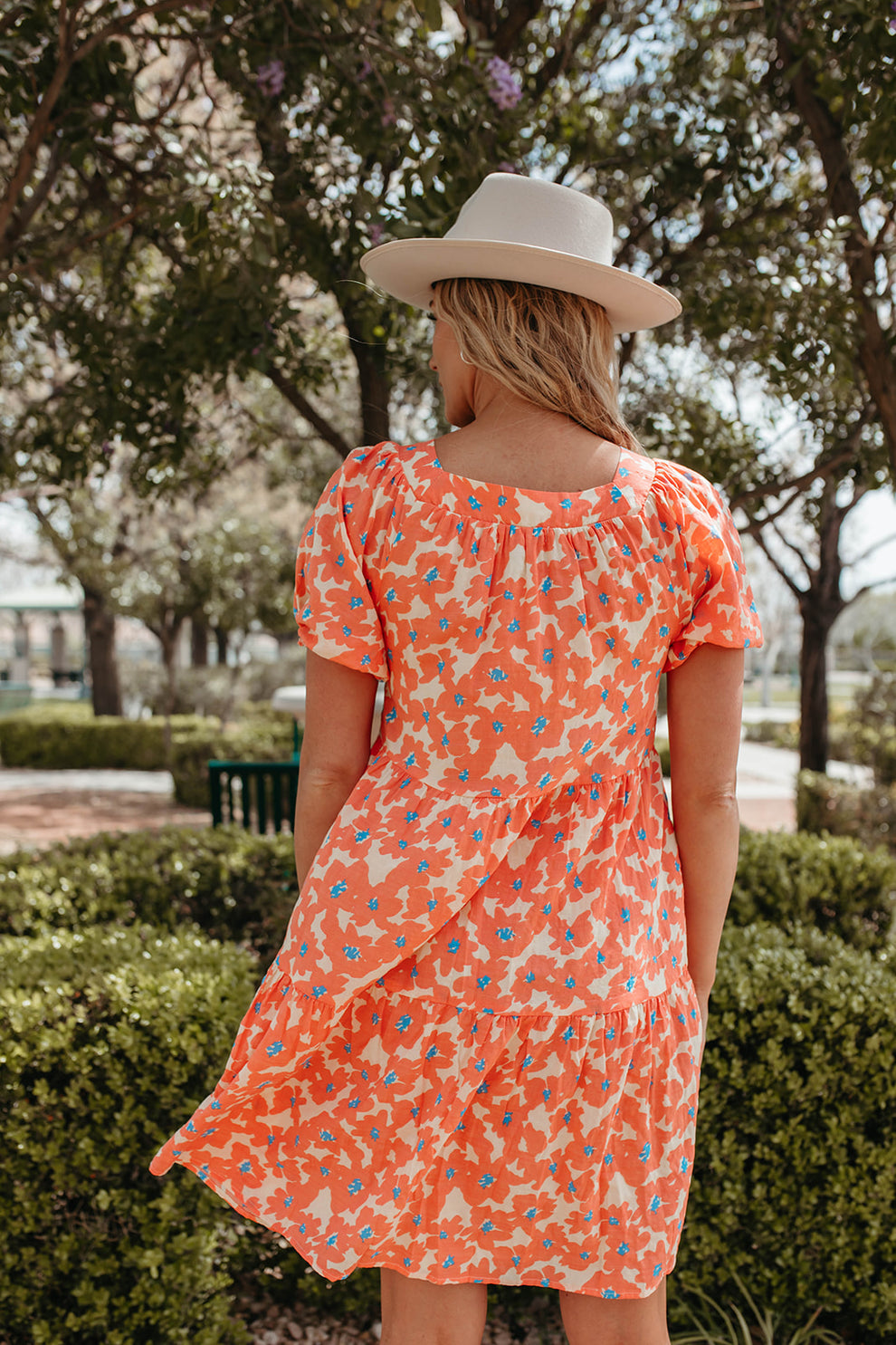THE CALLA ORANGE FLORAL TIERED DRESS – Pink Desert