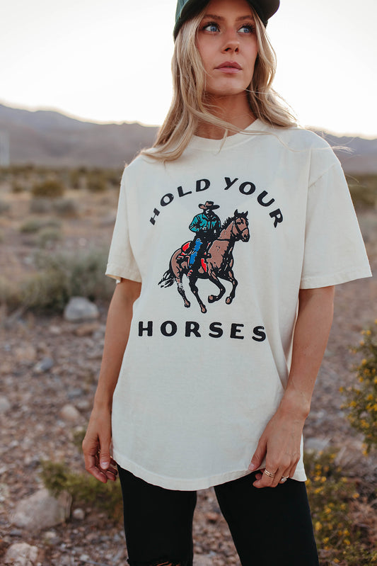 THE HOLD YOUR HORSES GRAPHIC TEE IN IVORY