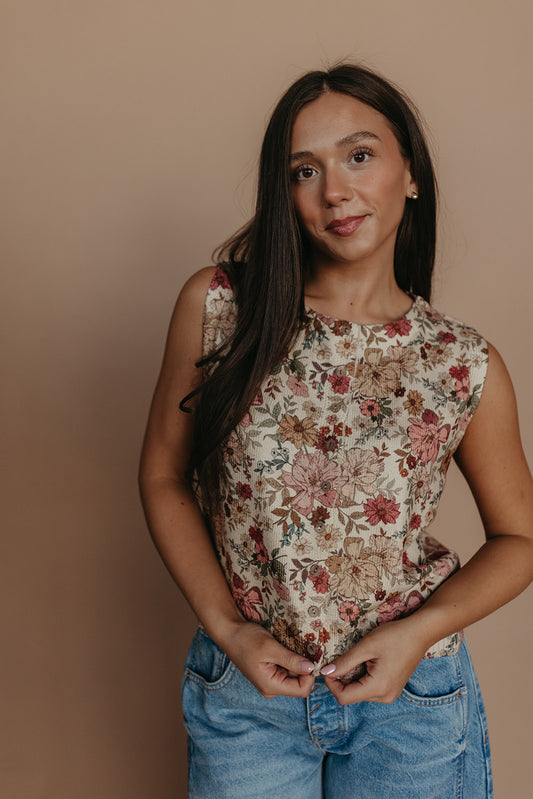 THE POSIE VINTAGE FLORAL VEST TOP IN ROSE