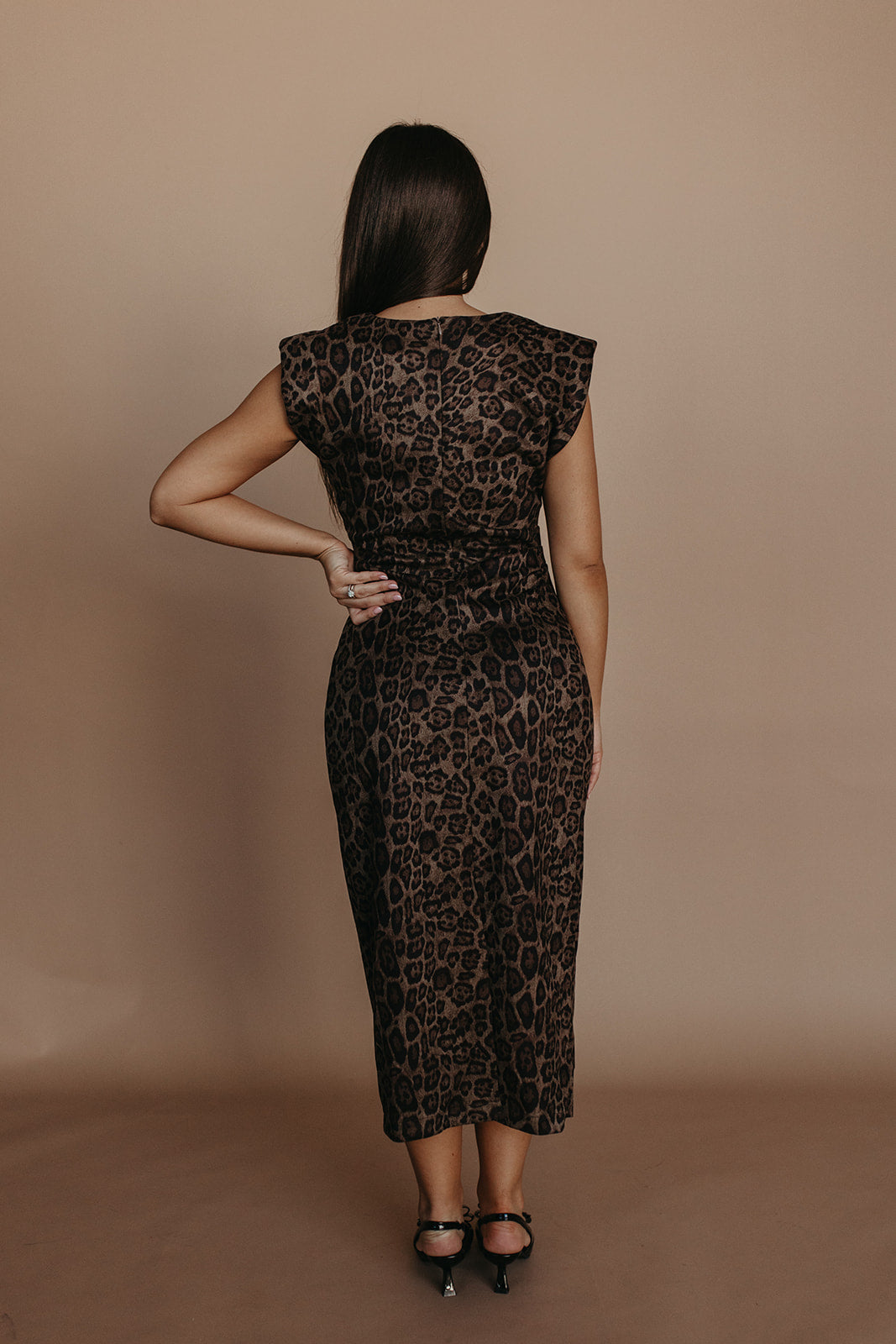 THE KARLEY LEOPARD PRINT DRESS IN BROWN