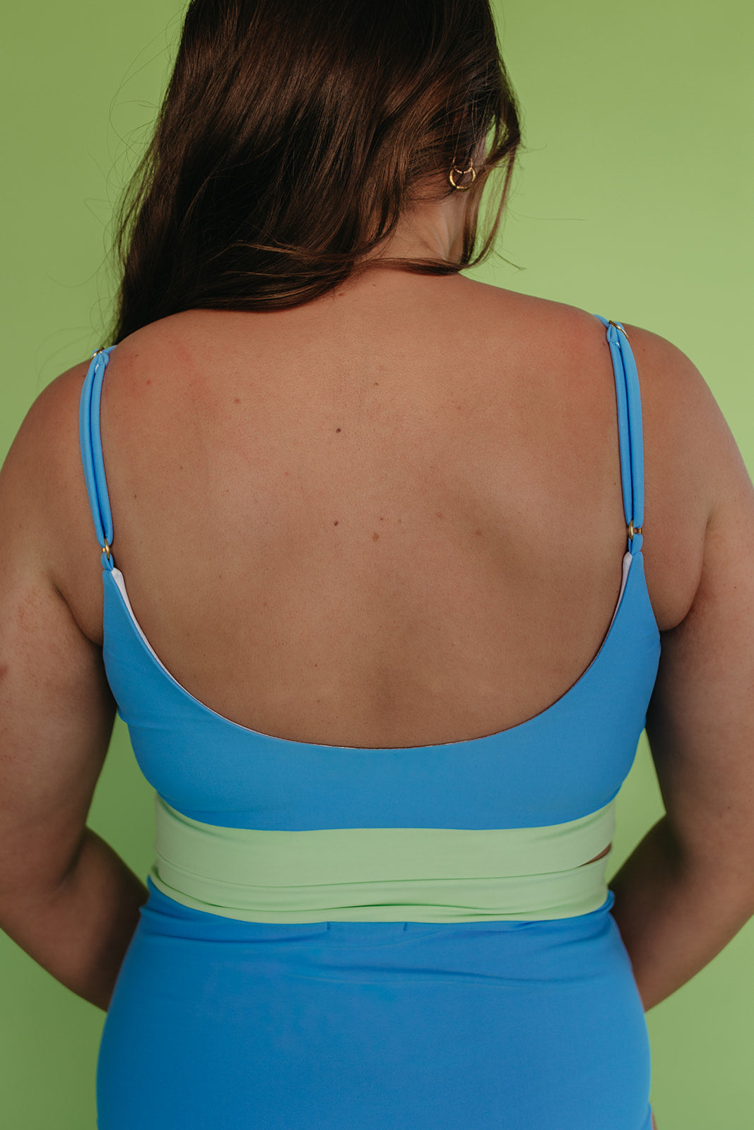 MIAMI SWIM TOP IN SKY BLUE COLORBLOCK BY PINK DESERT