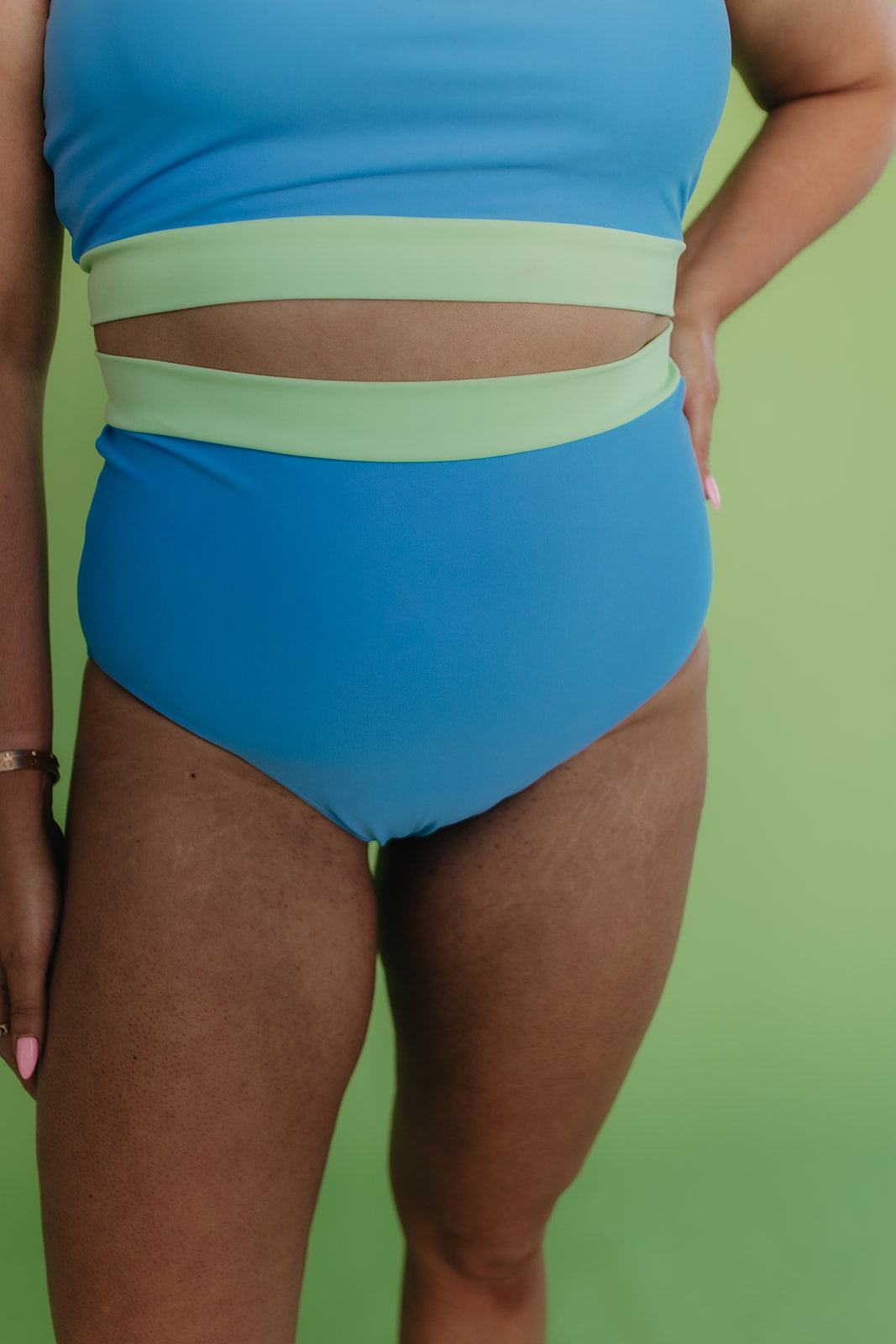 MIAMI SWIM BOTTOM IN SKY BLUE COLORBLOCK BY PINK DESERT