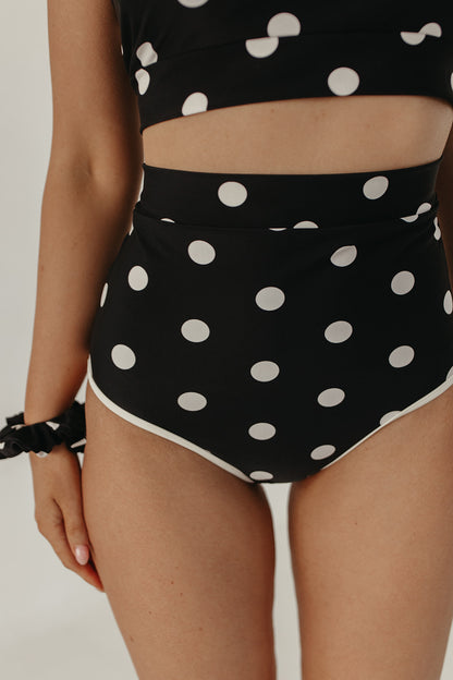 CONTRAST TRIM SWIM BOTTOM IN DOTS BY PINK DESERT