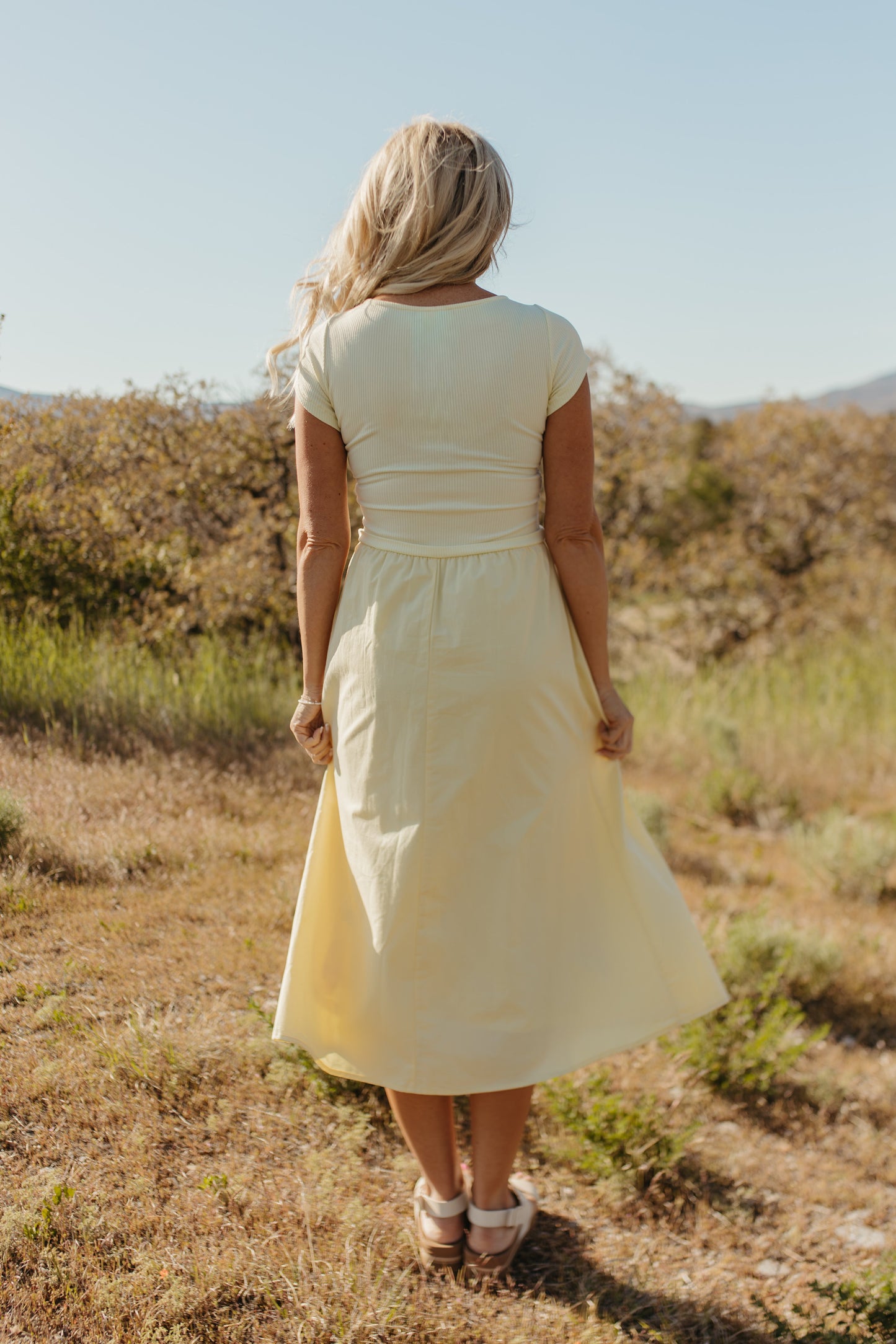 THE ANNA LYNN MIDI DRESS IN BANANA CREAM