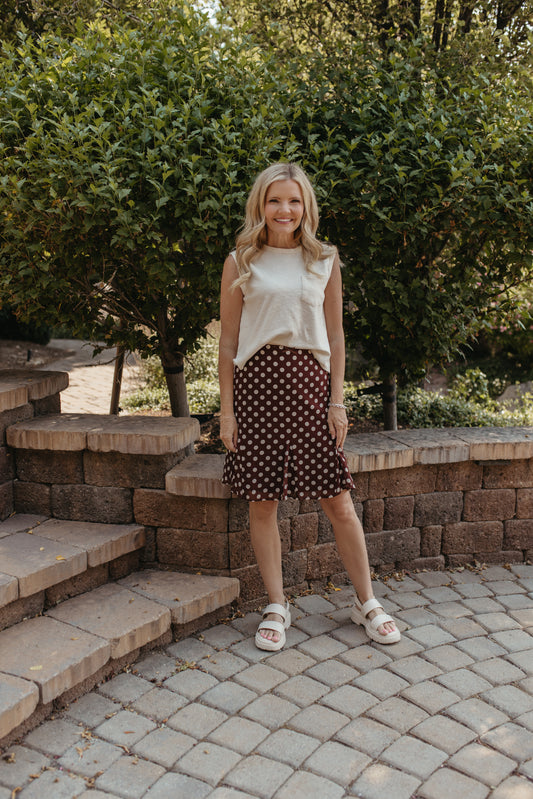 THE KHYLEE SLEEVELESS COTTON TOP IN OFF WHITE