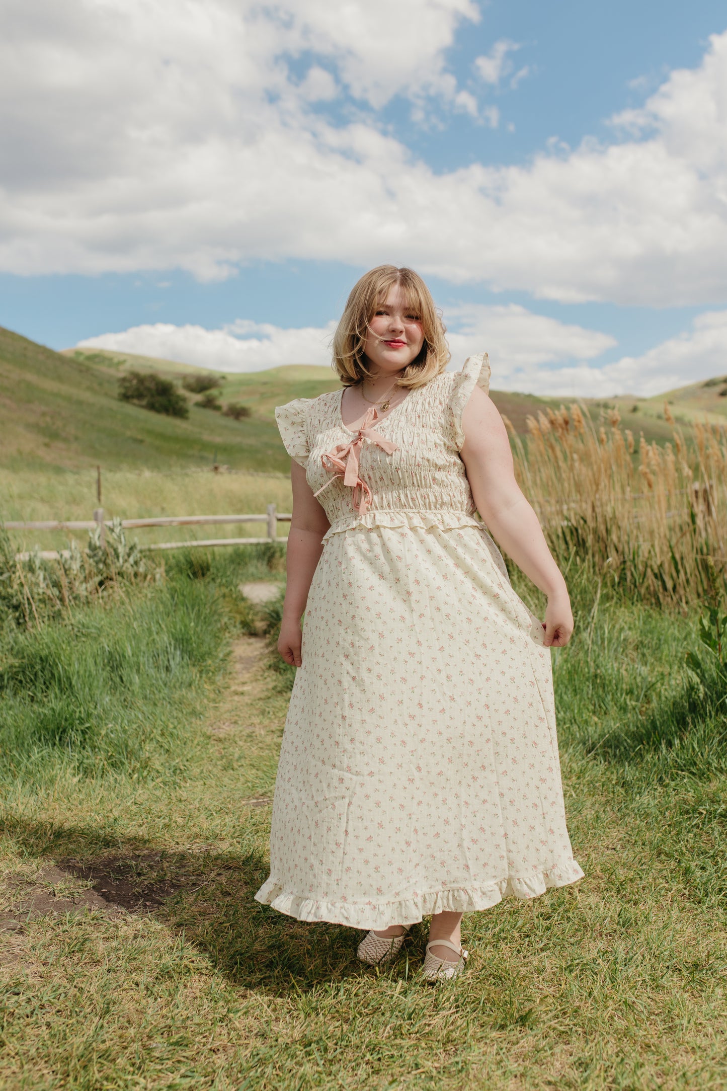 THE WRENLEIGH FLORAL SMOCKED DRESS