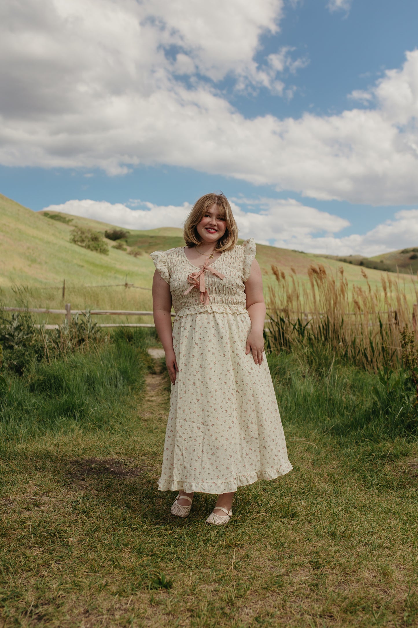 THE WRENLEIGH FLORAL SMOCKED DRESS