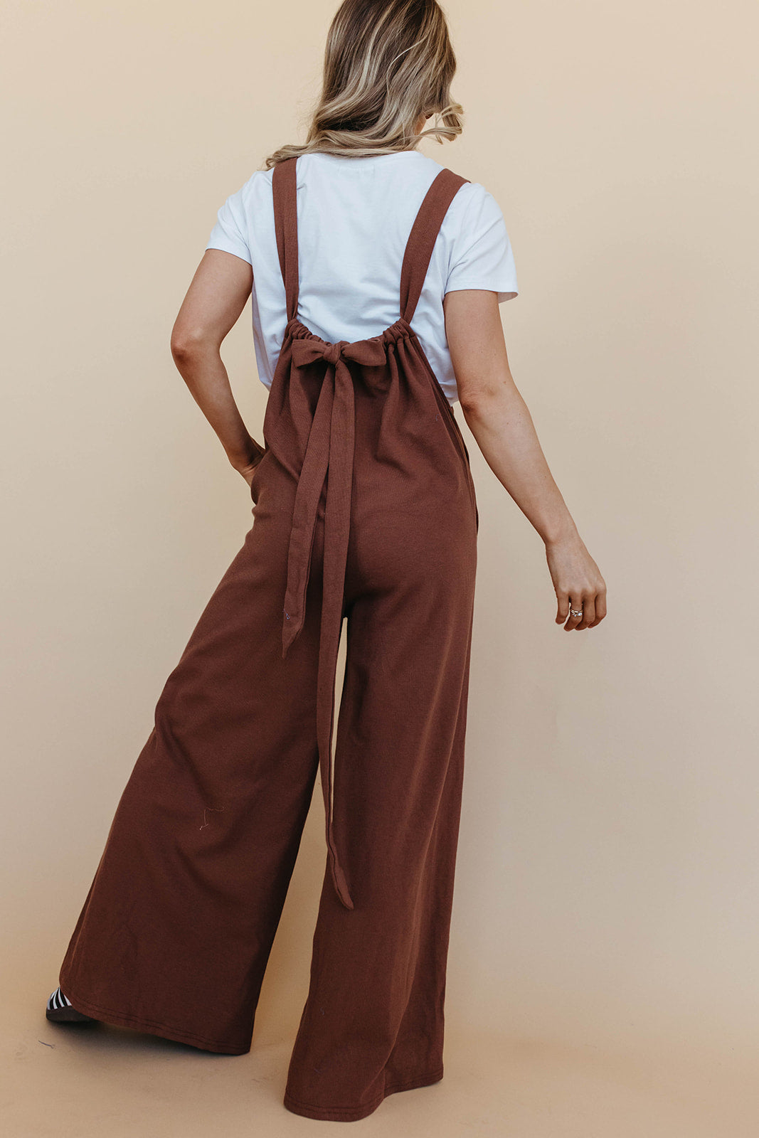THE HANSON DRAWSTRING JUMPSUIT IN BROWN