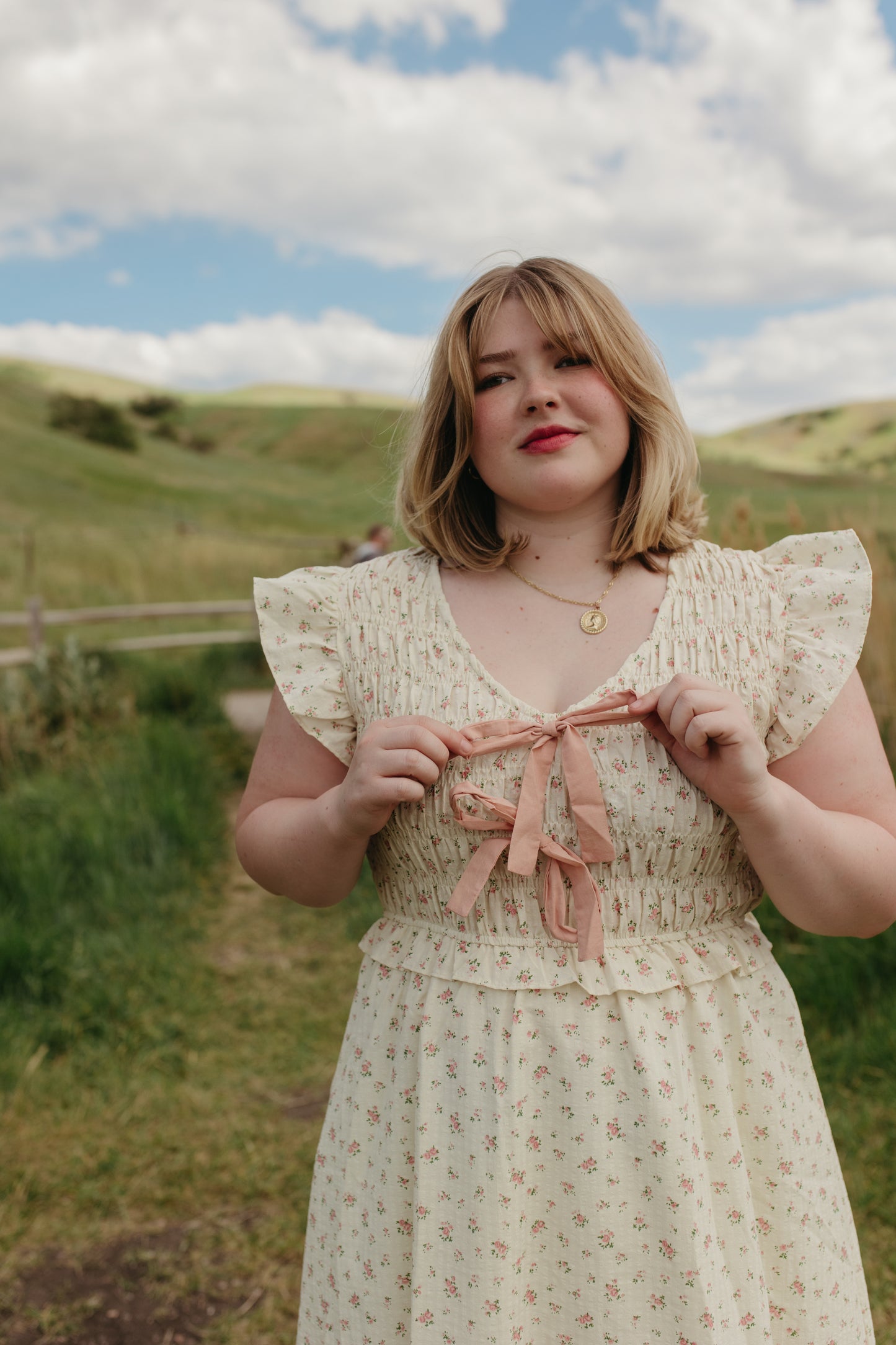 THE WRENLEIGH FLORAL SMOCKED DRESS
