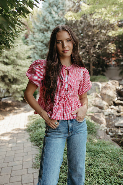 THE DARLENE GINGHAM PUFF SLEEVE BLOUSE IN RED