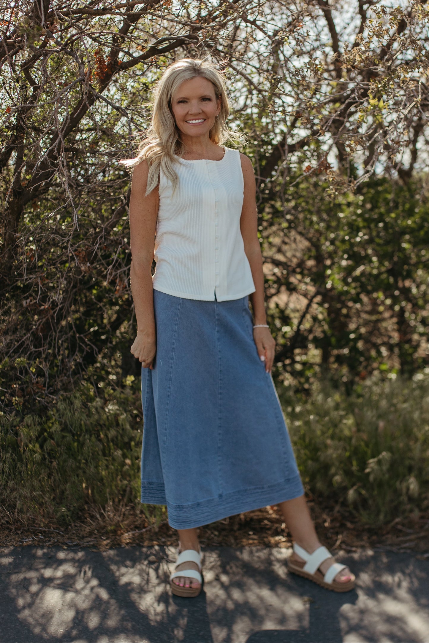 THE SOPHIE TEXTURED BUTTON TANK IN WHITE