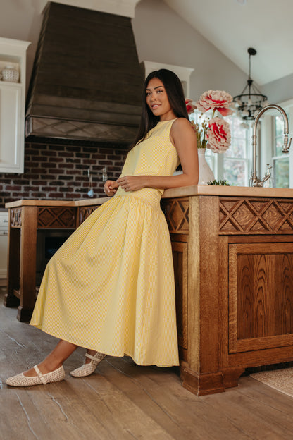 THE PRESLEY GINGHAM TOP IN LEMON