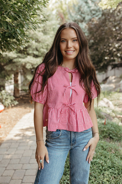 THE DARLENE GINGHAM PUFF SLEEVE BLOUSE IN RED
