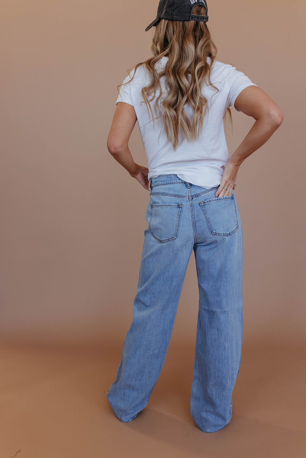 THE HILTON HIGH RISE WIDE LEG JEANS IN LIGHT WASH