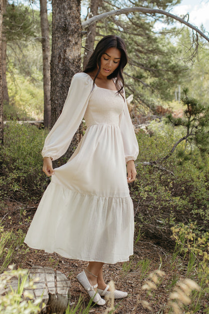 THE RAVEN TIERED MAXI LONG SLEEVE DRESS