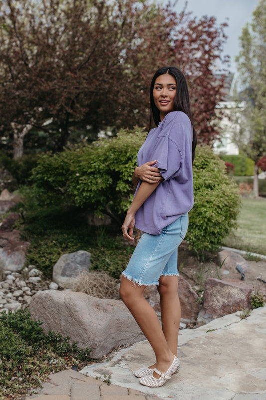 THE JOURNI OVERSIZED SHORT SLEEVE SHIRT IN DUSTY PURPLE