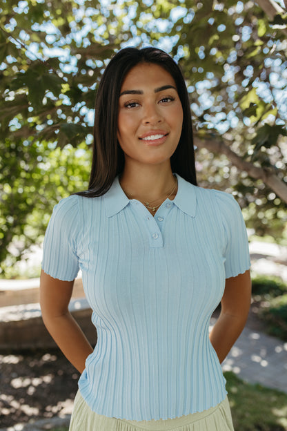 THE MALLORY RIBBED SHORT SLEEVE POLO IN BLUE