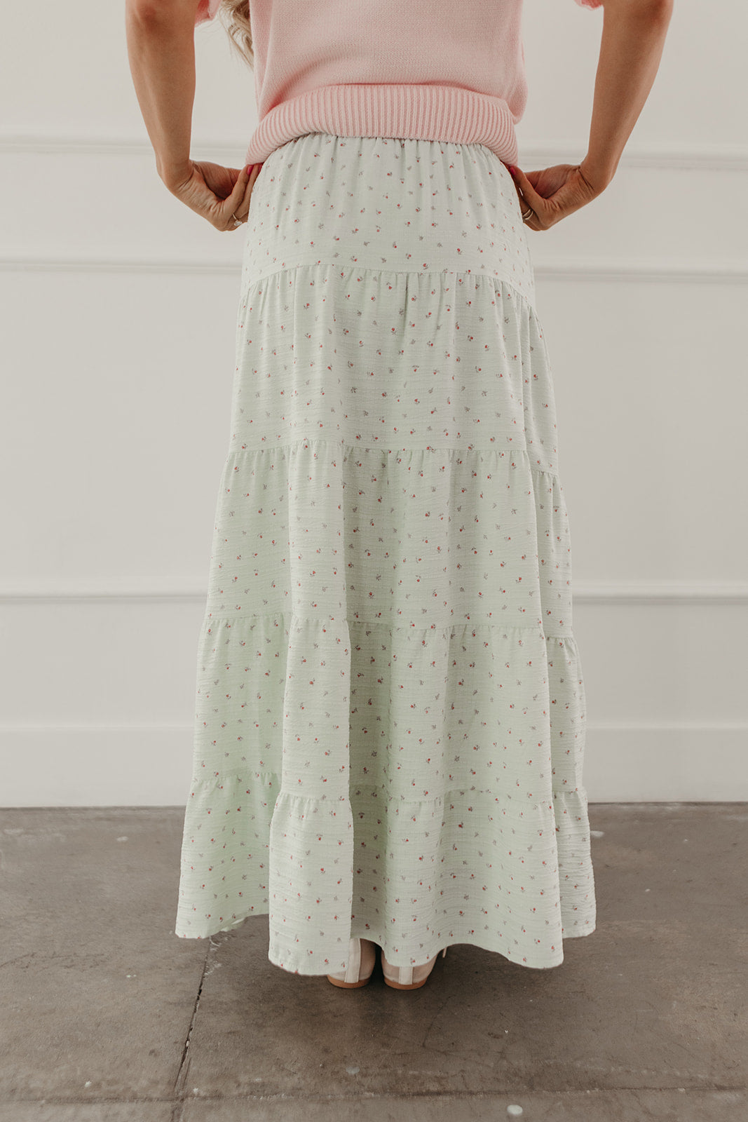 THE JANICE FLORAL PRINT SKIRT IN SAGE