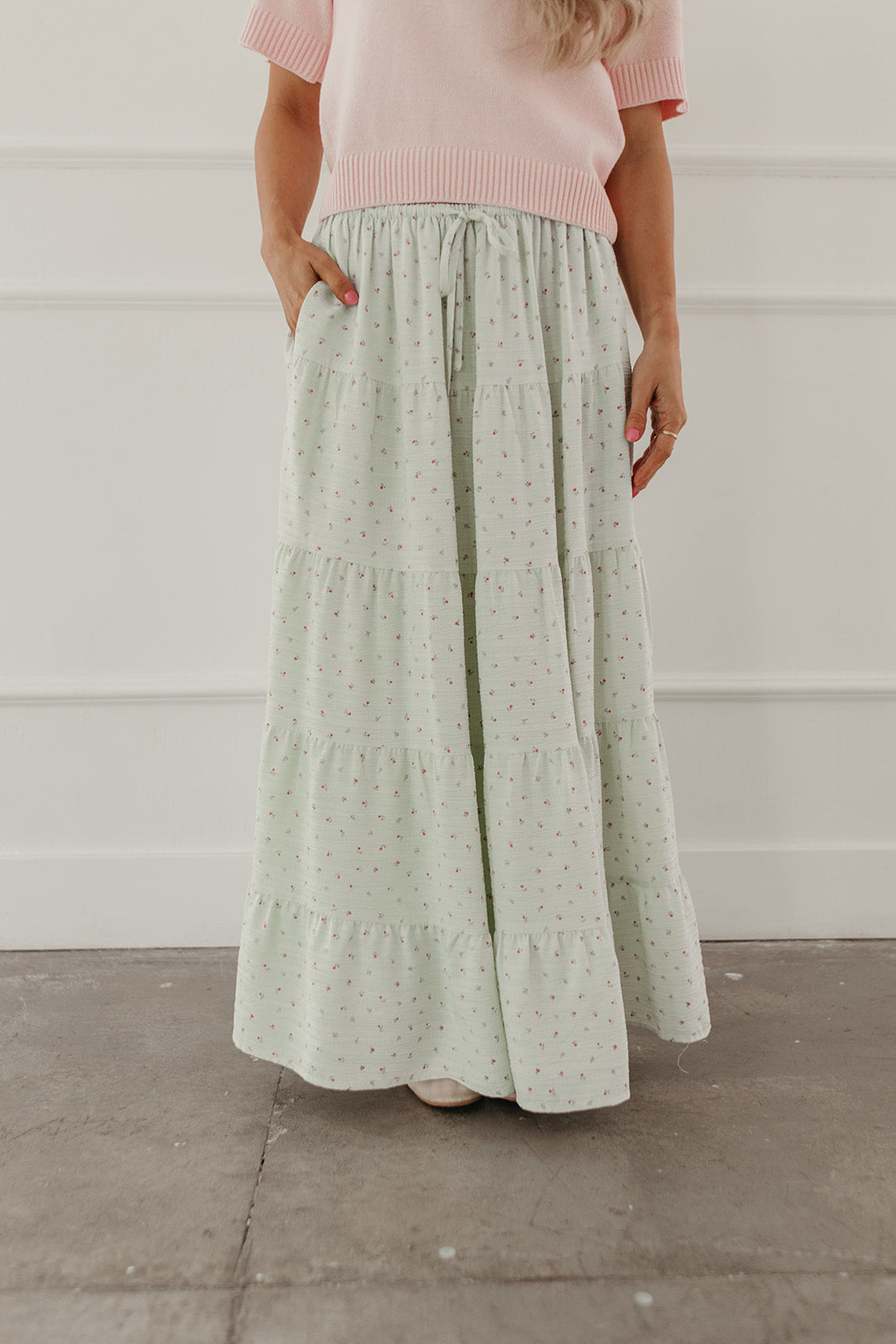 THE JANICE FLORAL PRINT SKIRT IN SAGE