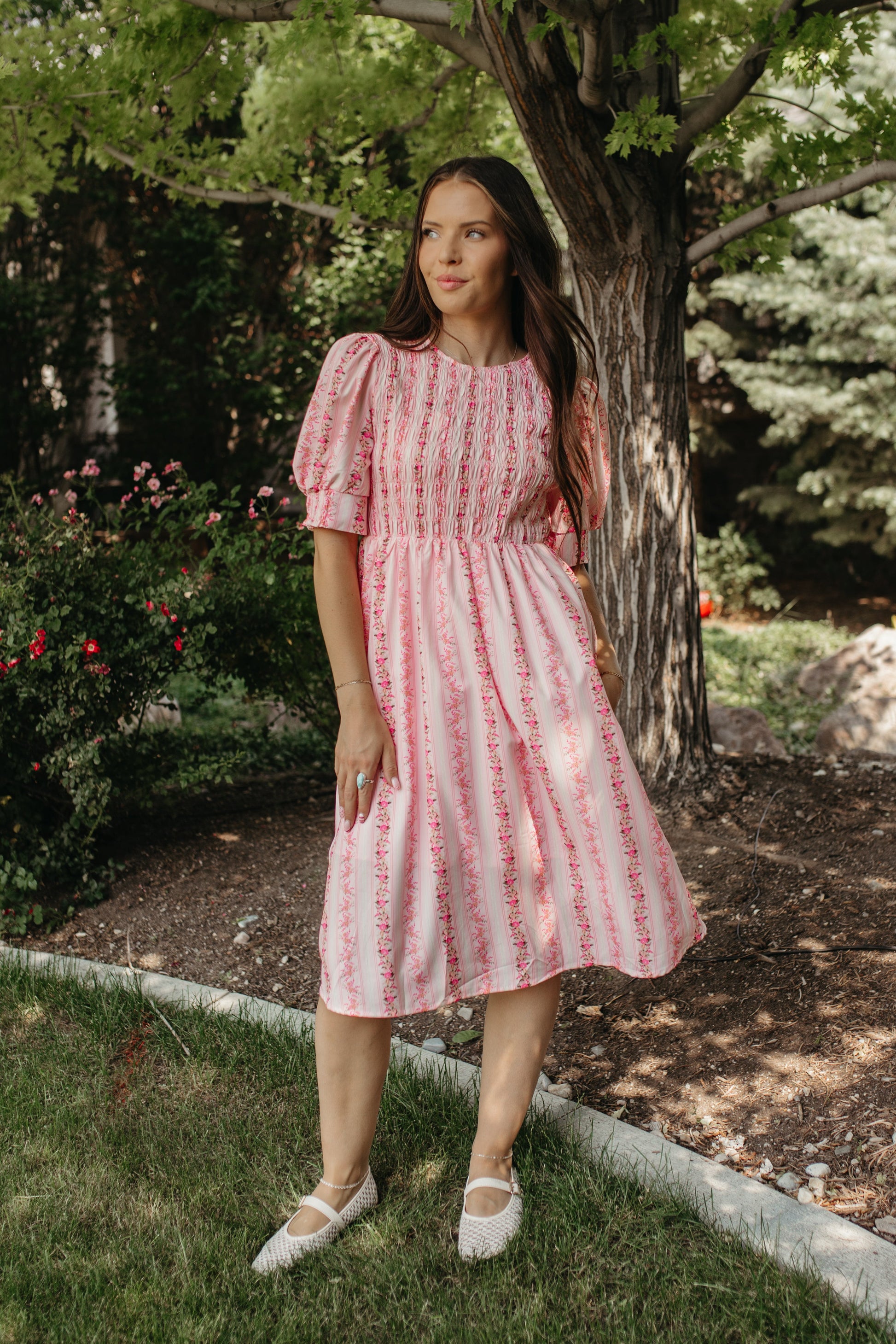 THE VIOLETTA PINK FLORAL MIDI DRESS Small