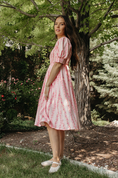 THE VIOLETTA PINK FLORAL MIDI DRESS