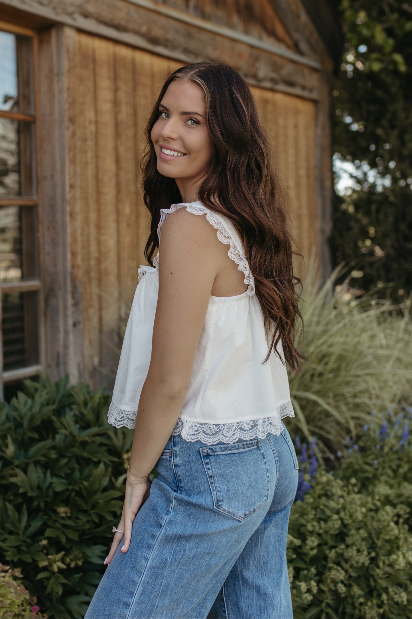 THE LILOU LACE DETAIL TANK