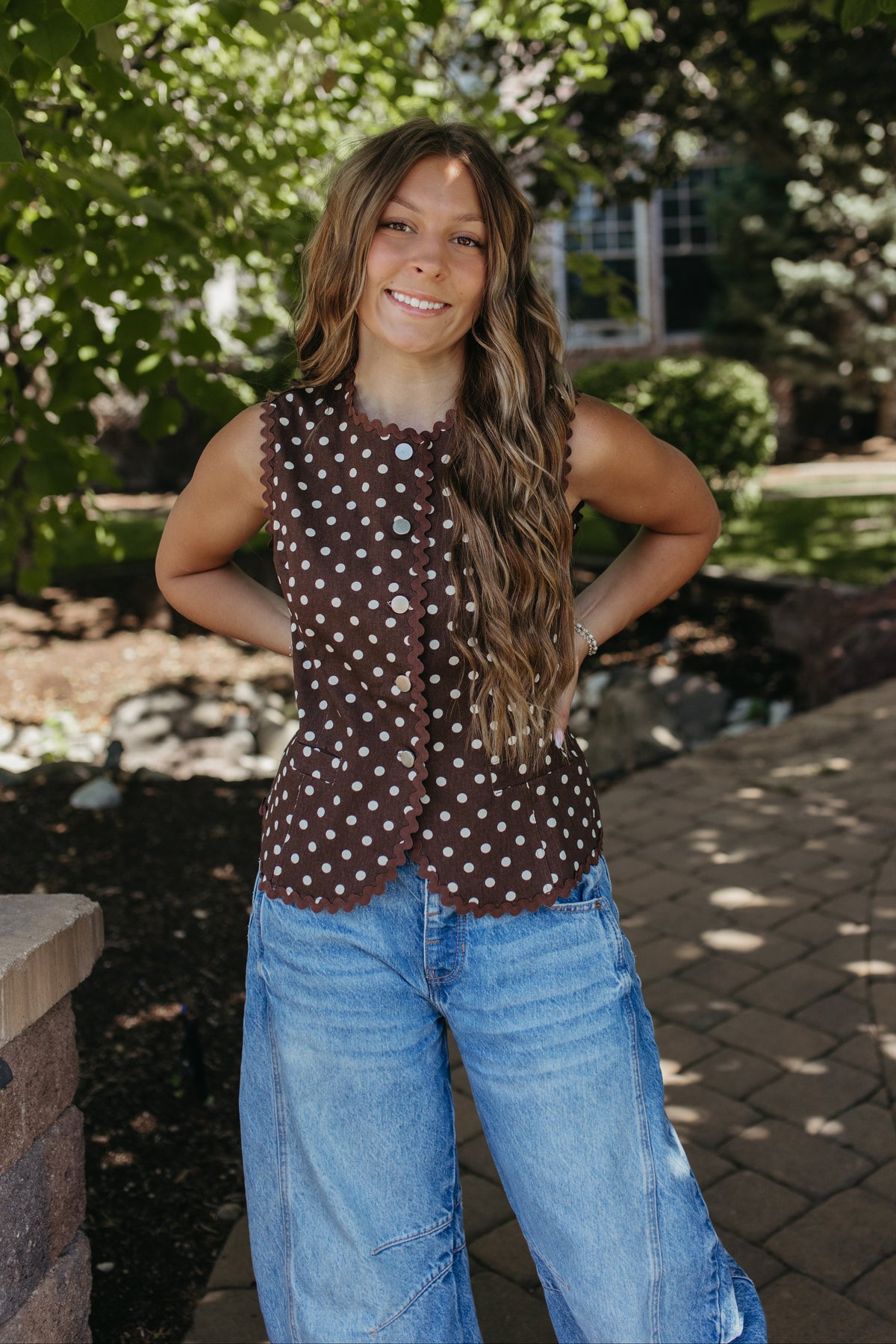 THE FIONA POLKA DOT VEST IN BROWN