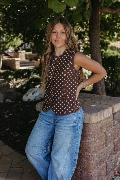 THE FIONA POLKA DOT VEST IN BROWN