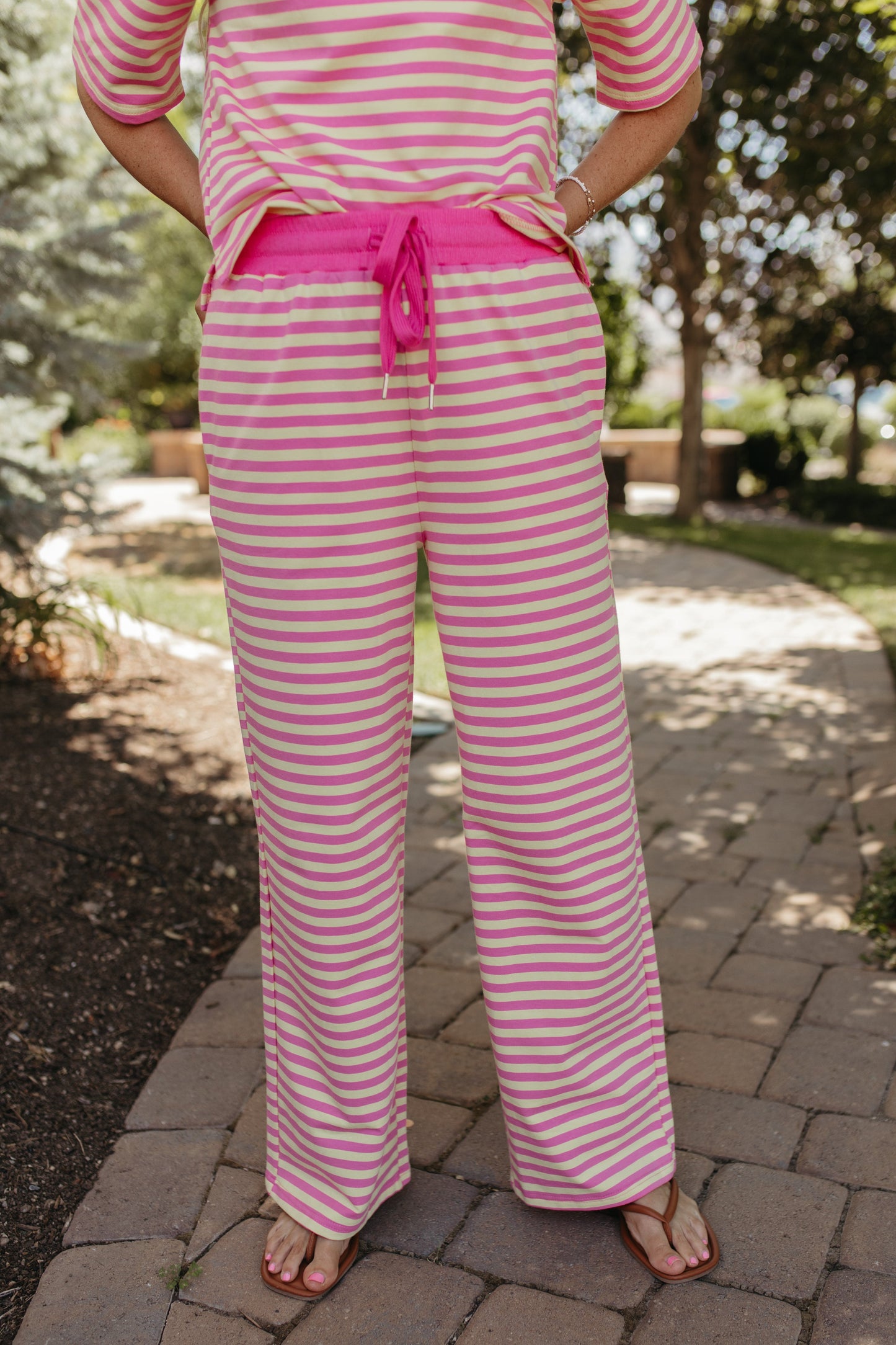 THE ISLA STRIPE CONTRAST SET IN PINK/YELLOW