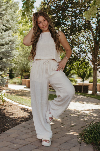 THE COLETTE LINEN PANTS IN OATMEAL
