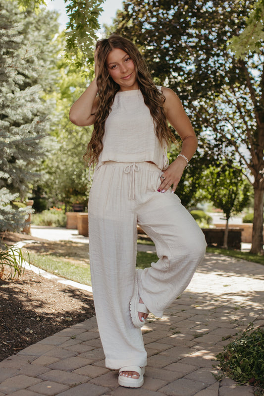 THE COLETTE LINEN TANK IN OATMEAL