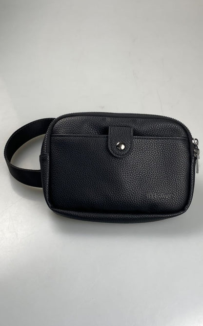 THE LEATHER CROSSBODY BAG IN ONYX