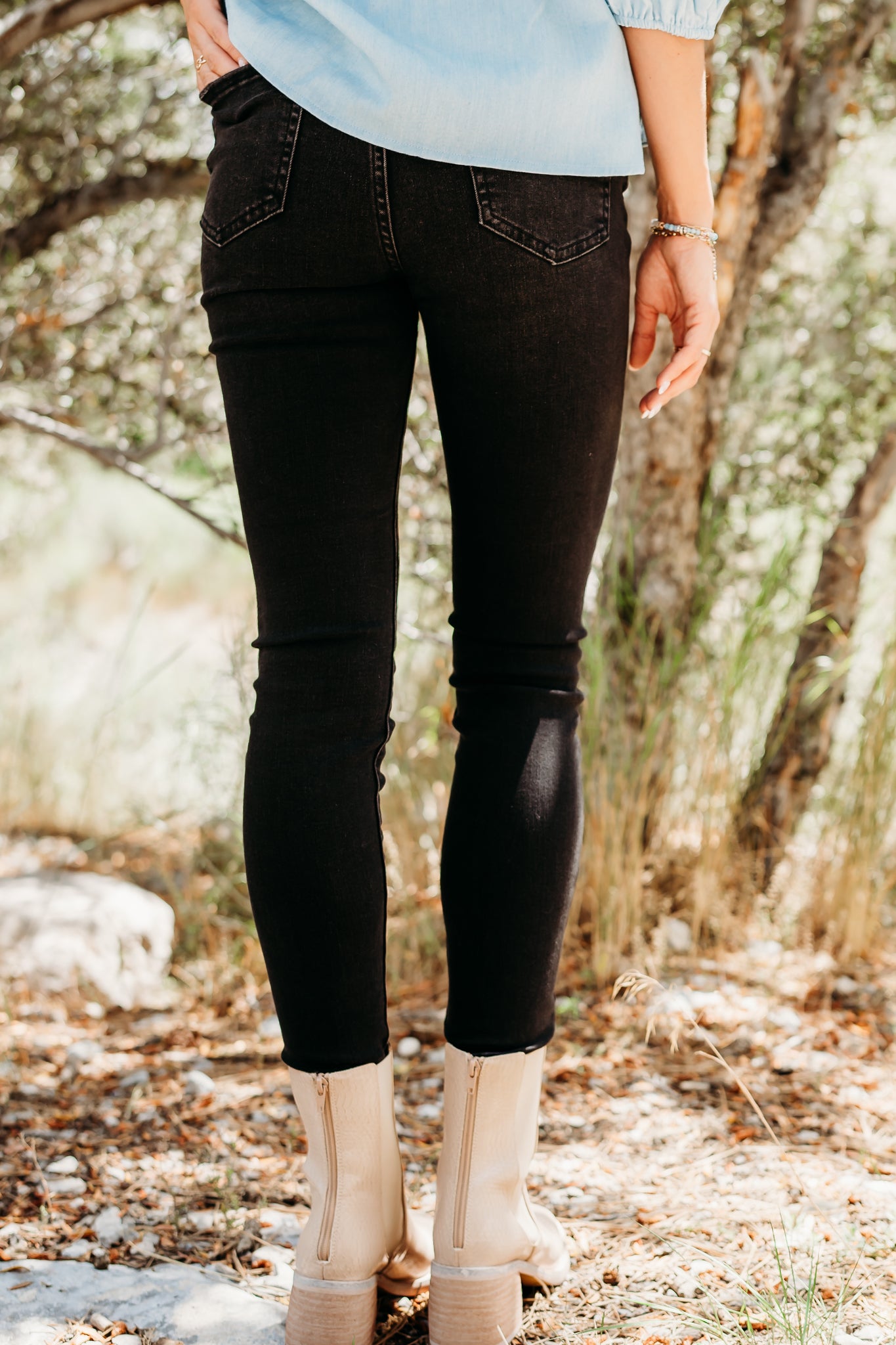 THE WYOMING HIGH RISE JEANS IN WASHED BLACK