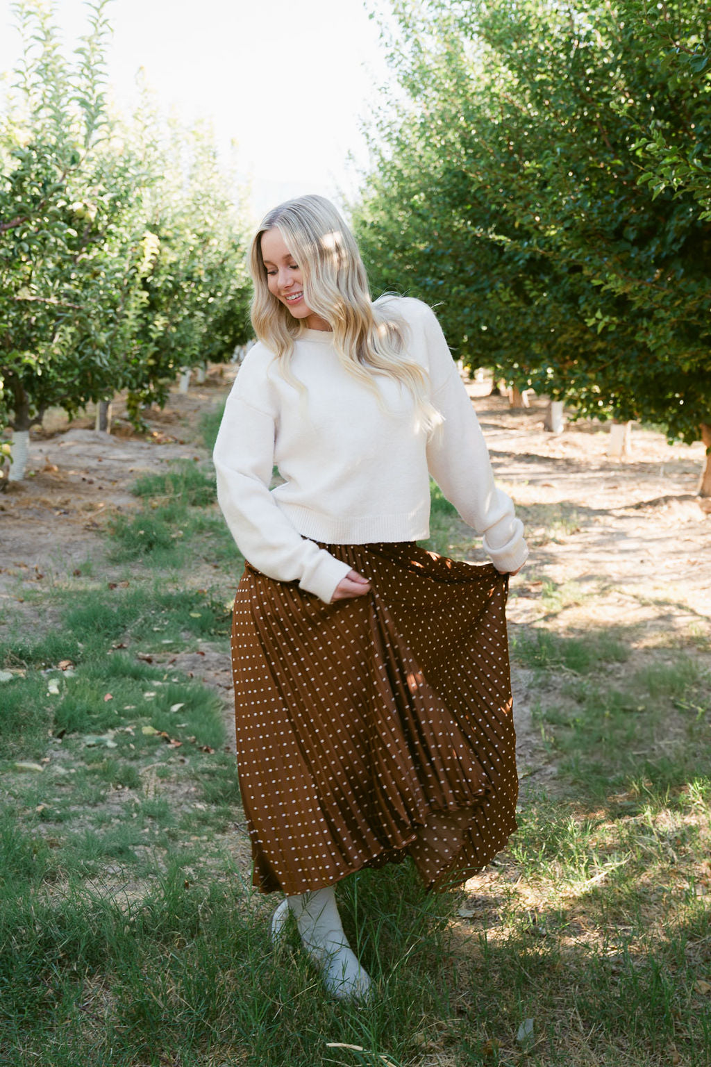 THE CLARA SWEATER IN CREAM