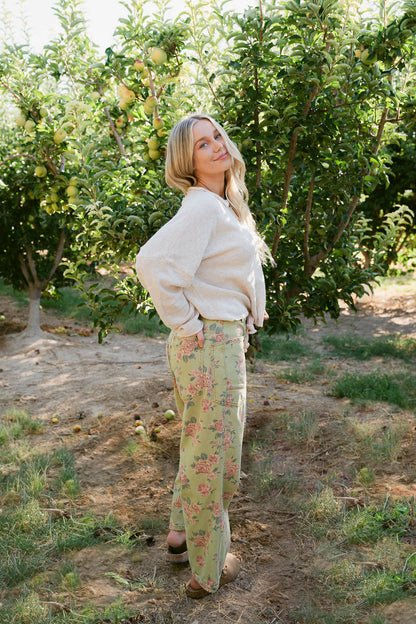 THE CHARLI FLORAL PRINT PANTS IN OLIVE