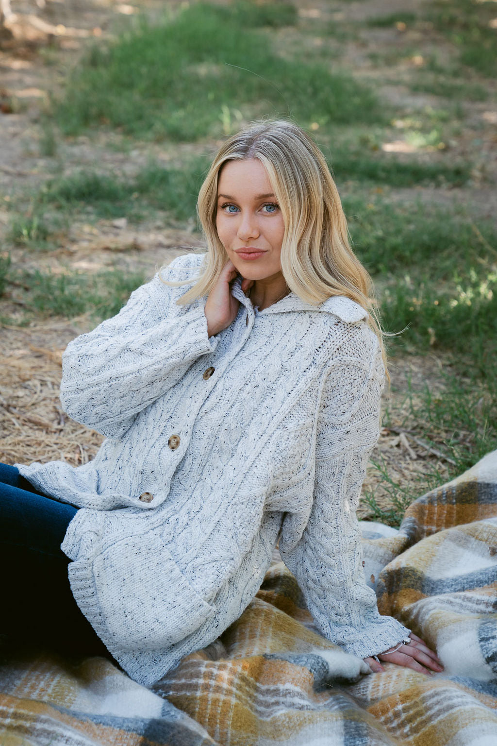 THE RACHEL OVERSIZED CARDIGAN IN GREY