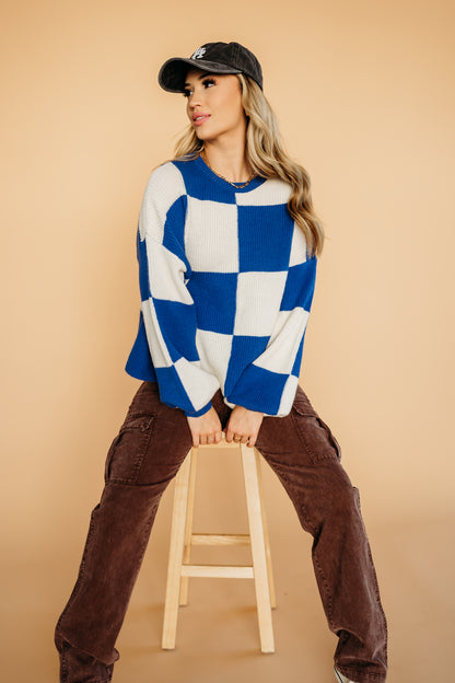 Blue checker sweater outfit | PINK DESERT