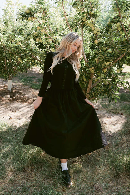 THE TRACIE CARDIGAN AND SKIRT SET IN BLACK