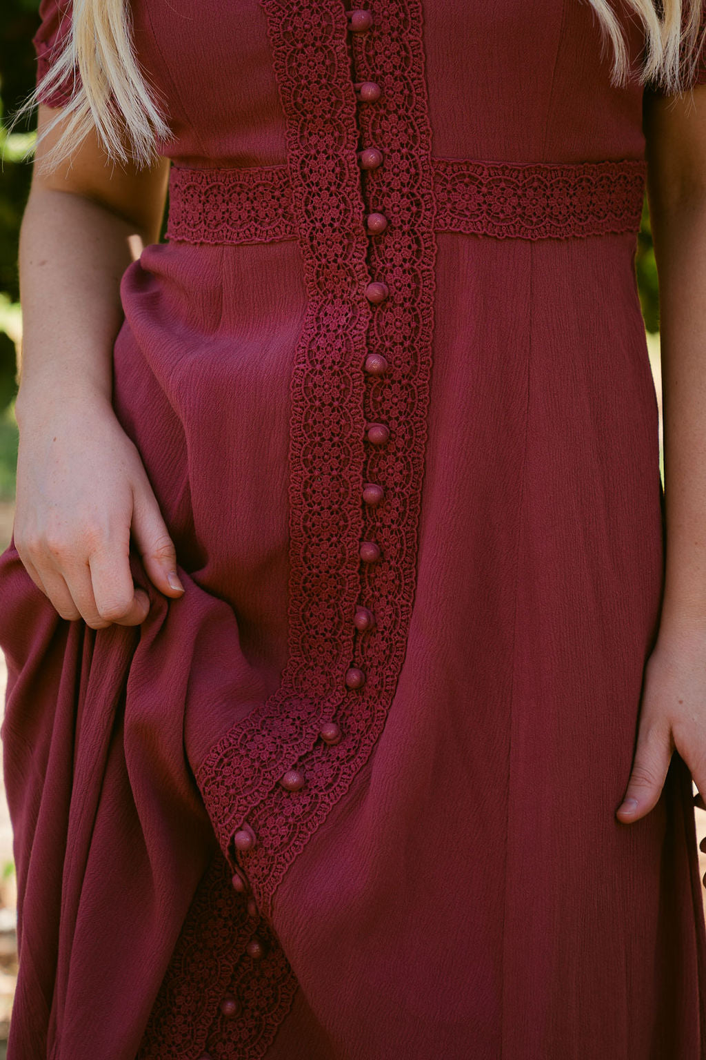 THE ROSEMARIE BUTTON MAXI IN RED