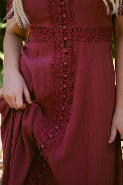 THE ROSEMARIE BUTTON MAXI IN RED